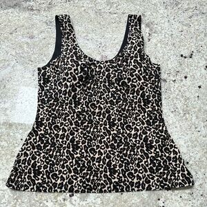 Knix LuxeLift Scoop Neck Tank